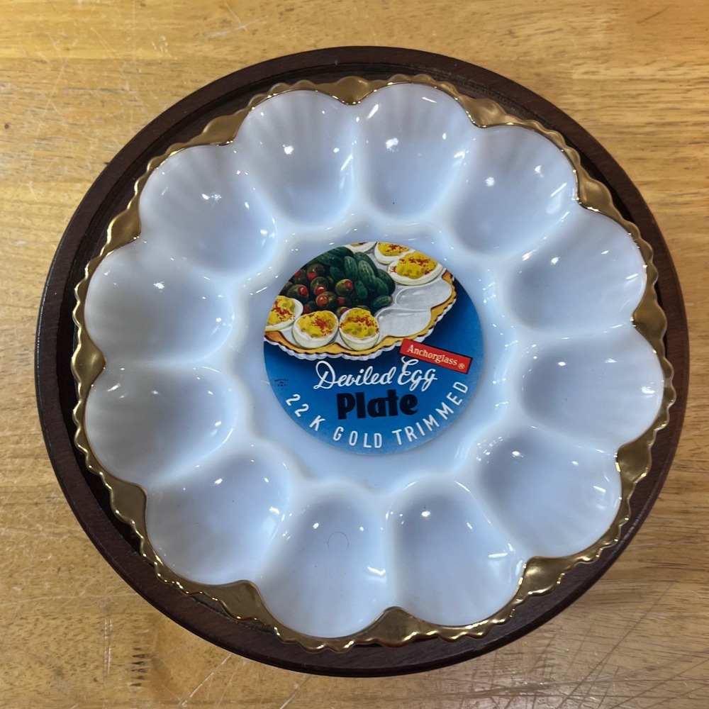 Vtg Anchor Hocking Anchorglass Milk Glass Deviled Egg Plate 22K Gold Trim 10"